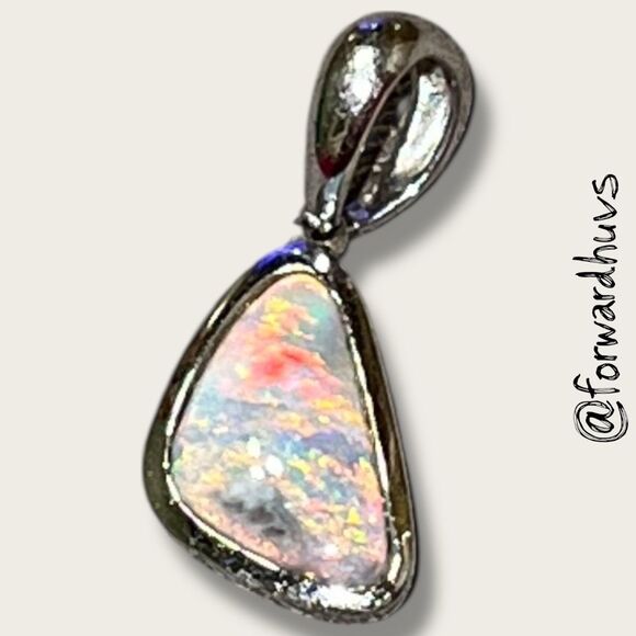 Sterling Silver Triangular Pendant with Mosaic Opal Composite – 925 Marked - Picture 1 of 9